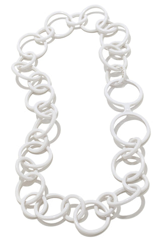 736 Round White Le Collier
